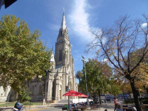 Amplia casa familiar en zona céntrica de Mercedes